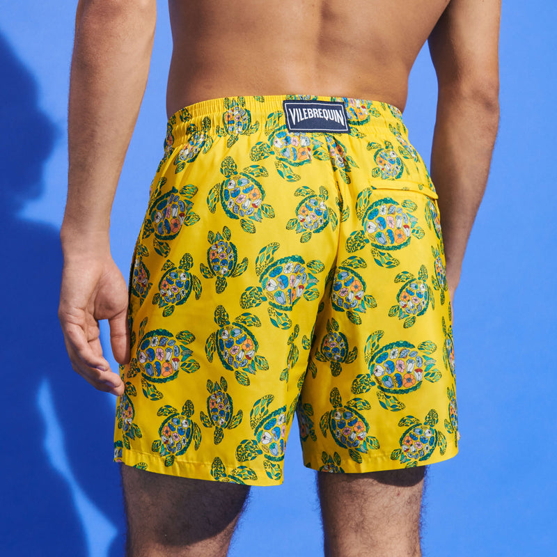HERREN BADESHORTS MIT BESTICKTER RONDE DES TORTUES - LIMITIERTE EDITION